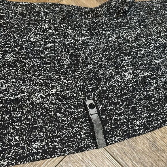 Lululemon Vinyasa Scarf *Rulu - Picture 4 of 6